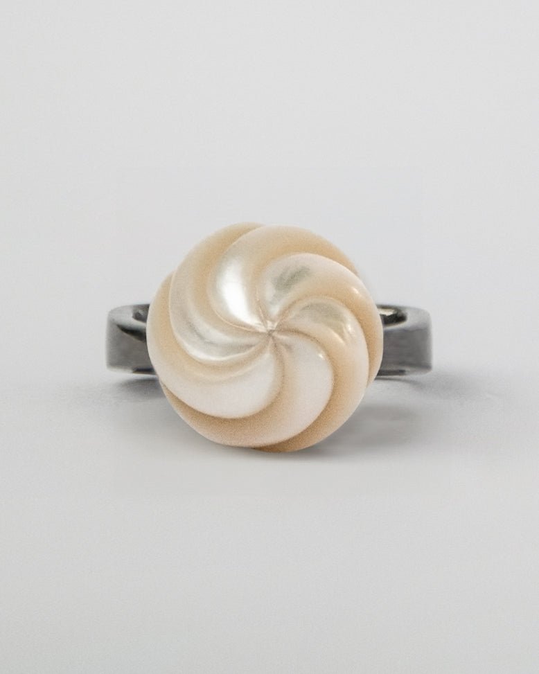Arched Metals handcrafted freshwater pearl in black rhodium plated silver ring