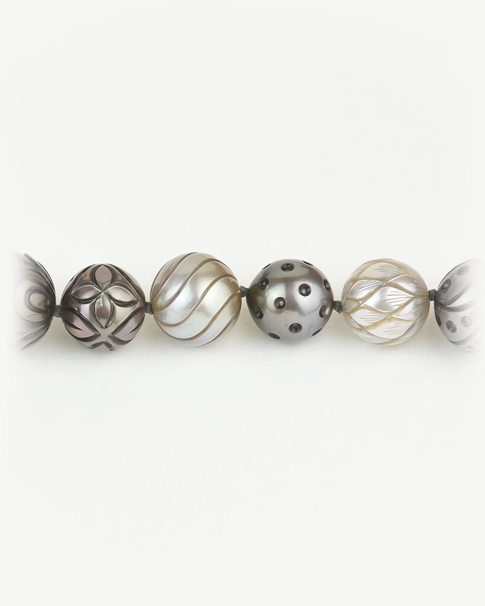 Close-up reveal of Tahitian pearls to show the hand-crafted precision on each