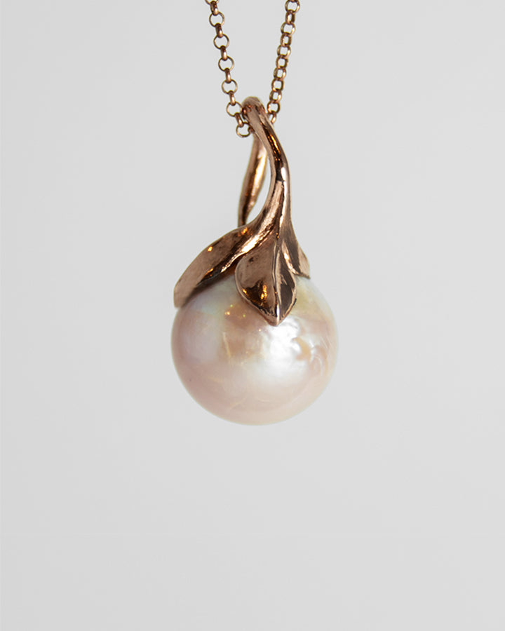 Sterling silver with 18K rose gold plating and freshwater pearl pendant for women